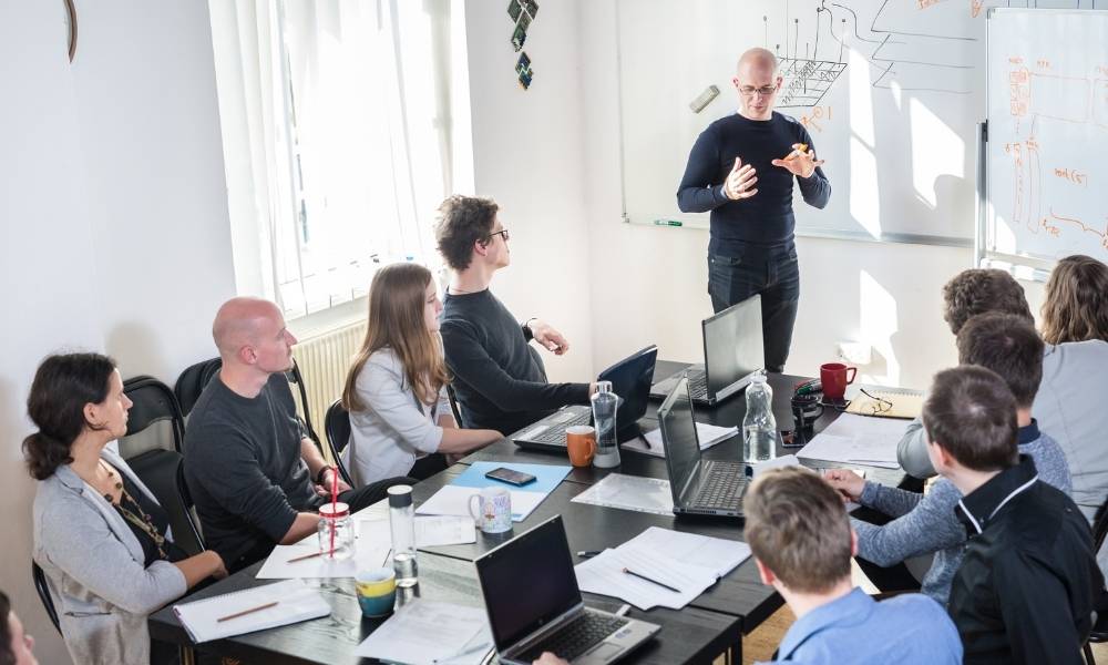 apa itu SOP, fungsi, manfaat dan cara pembuatannya